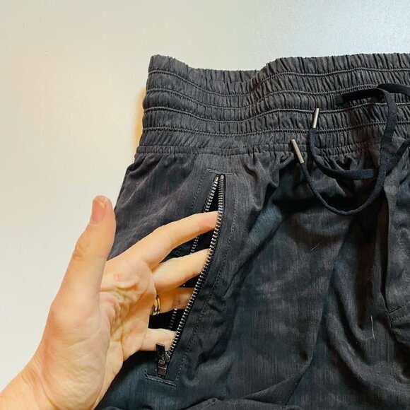 Athleta Camden Printed Jogger Pant Black Grey Moire Athlesuire Active Gym Relaxe - Picture 7 of 15